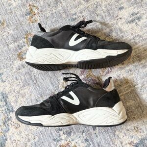 Tretorn / Lexie Chunky Sneakers Black White Platform Dad Shoes Size 8.5